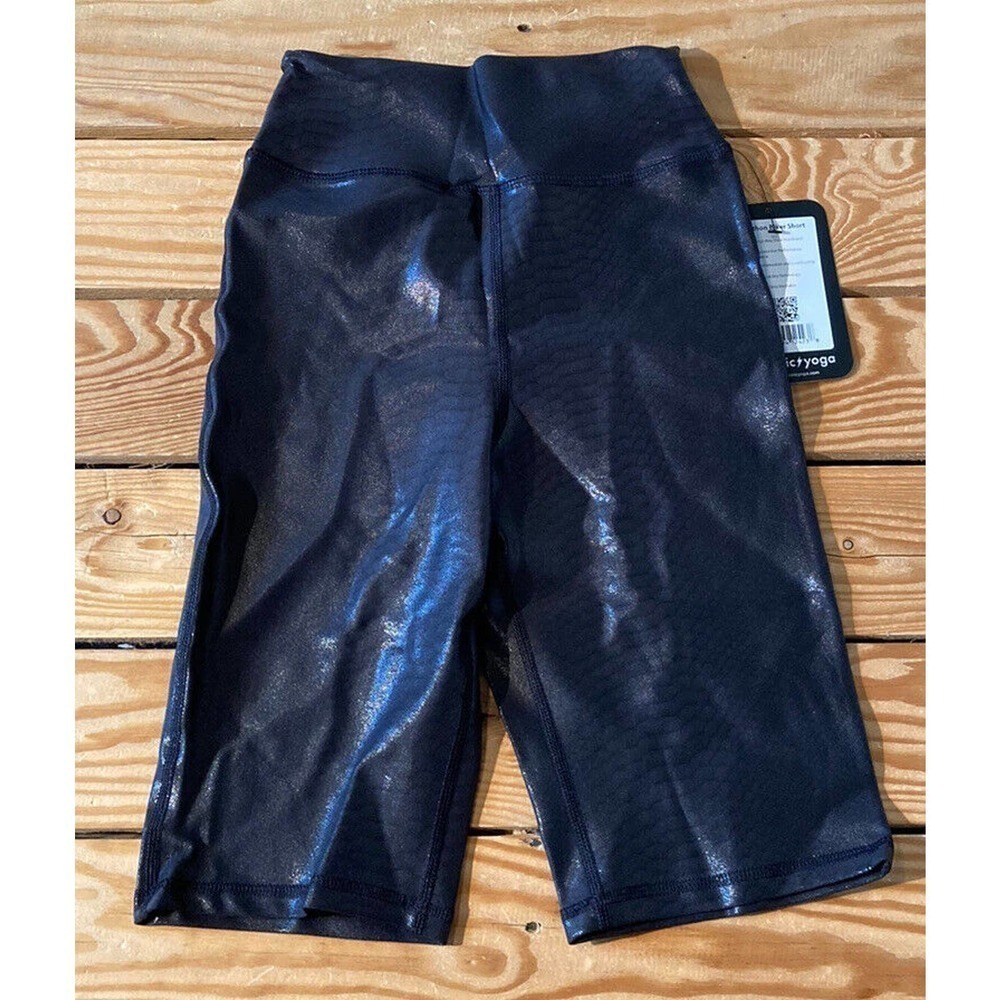 NWT Electric Yoga Python Biker Shorts Size XS Women’s Black